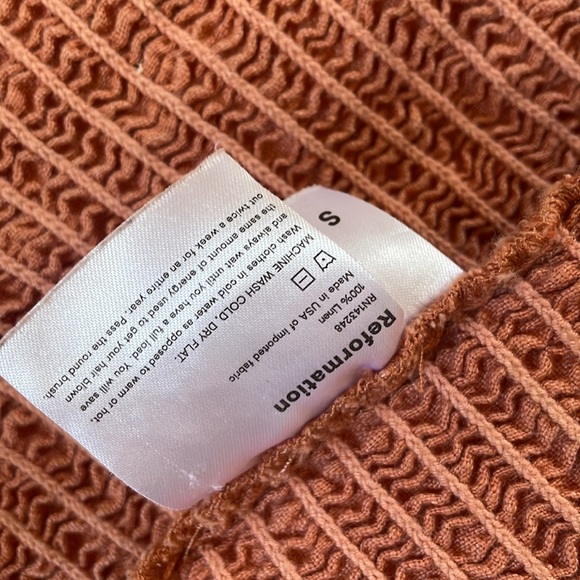 Reformation Hilary Dress in Salmon - Picture 4 of 10